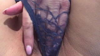 Sa chatte a besoin d&#039;une bite à l&#039;intérieur. Close-Up